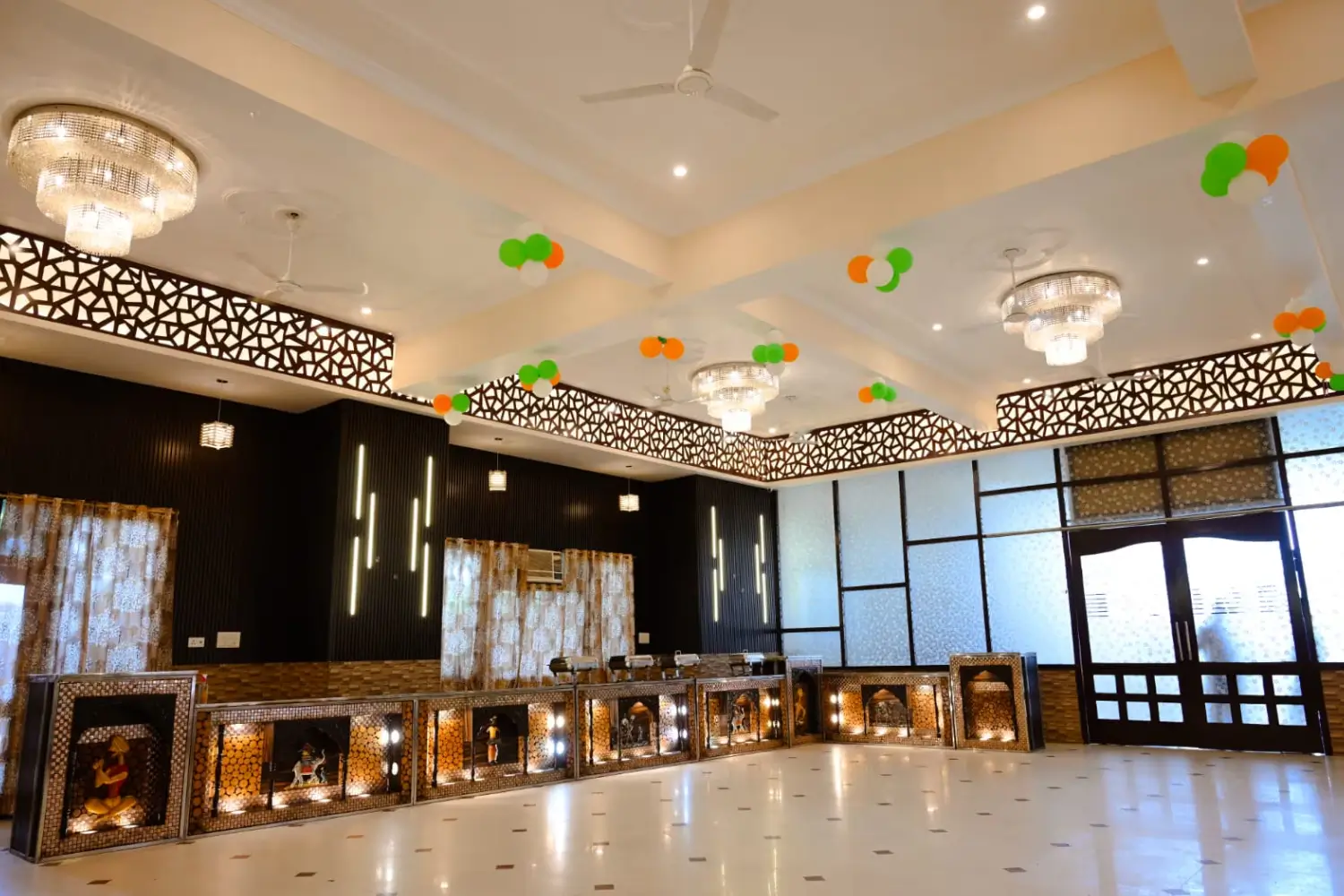 Taraji Hotel & Restaurant Ayodhya